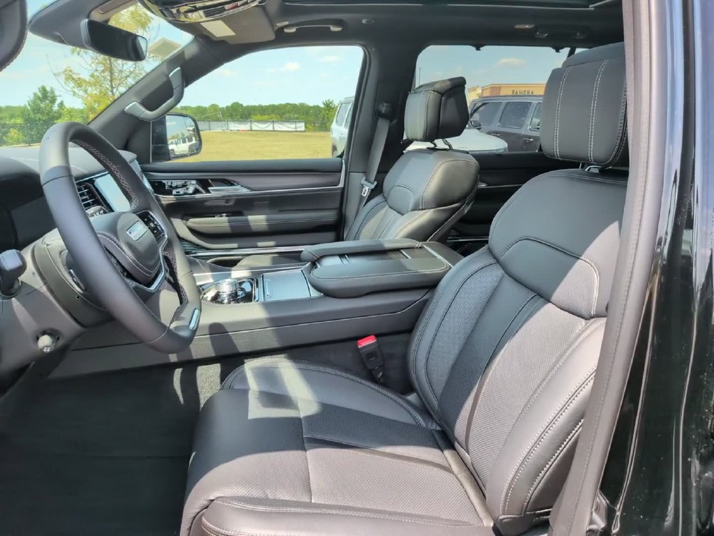 New 2026 High Gloss Black Exterior Paint Jeep Grand Wagoneer image 17
