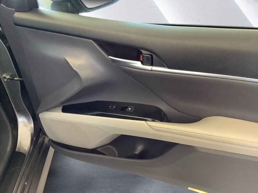 Used 2019 Gray Toyota XLE image 15