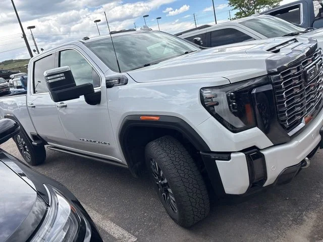 Used 2024 White GMC Denali Ultimate image 2