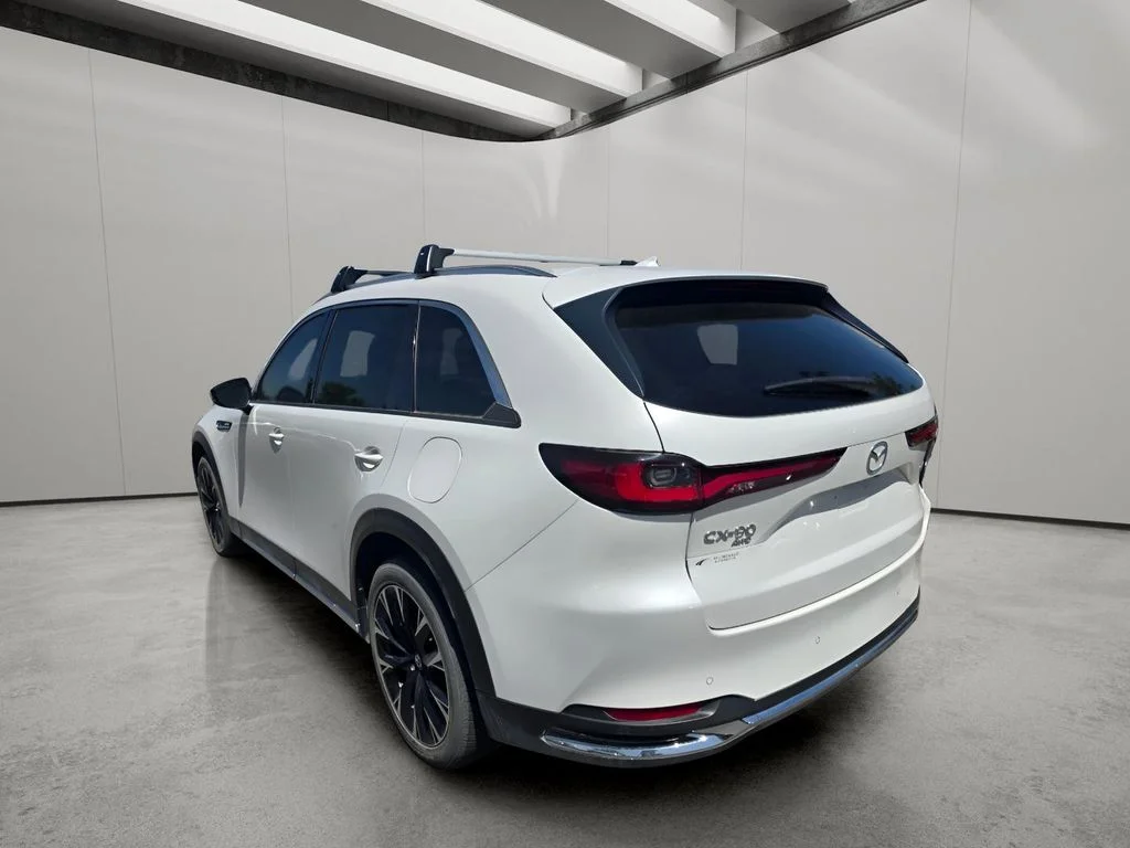 Used 2024 Rhodium White Premium Mazda Premium Plus image 6