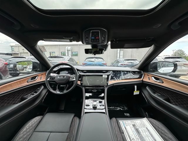 New 2026 Bright White Clear-Coat Exterior Paint Jeep Summit image 2