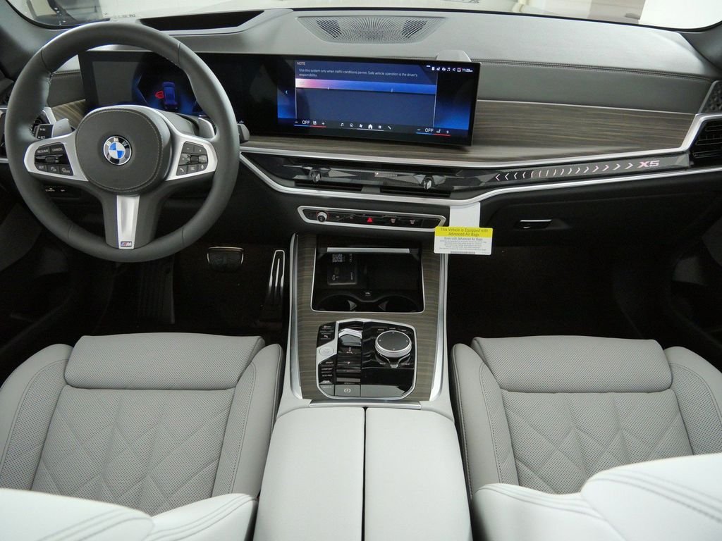 New 2026 Tanzanite Blue II Metallic BMW xDrive40i image 5