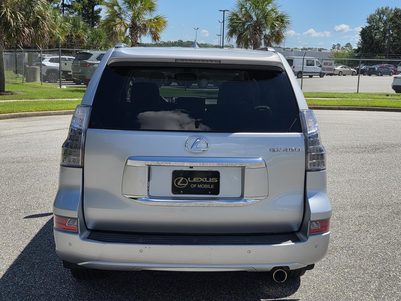Used 2017 Silver Lexus 460 image 3