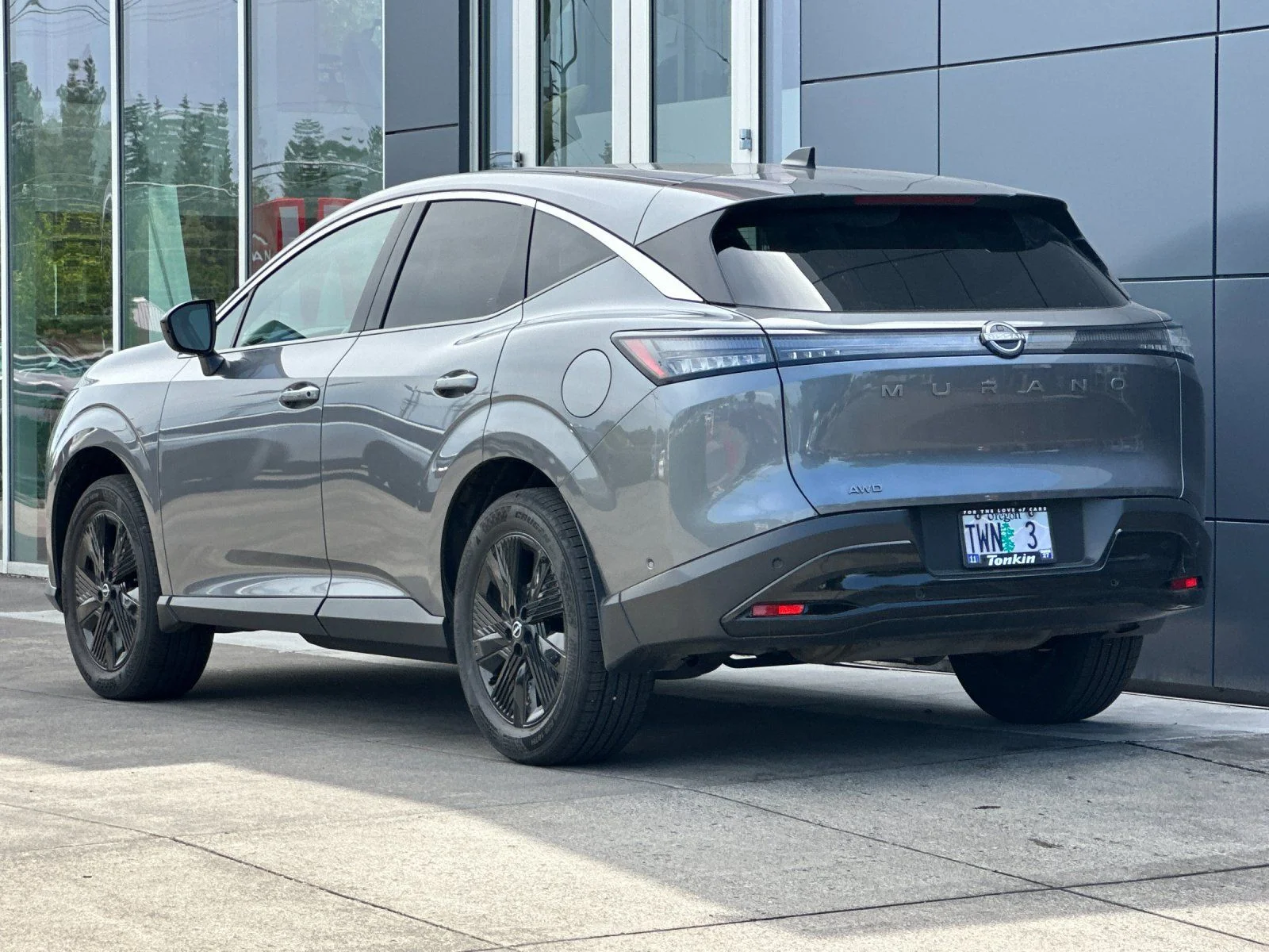 Used 2025 Gun Metallic Nissan SV image 5
