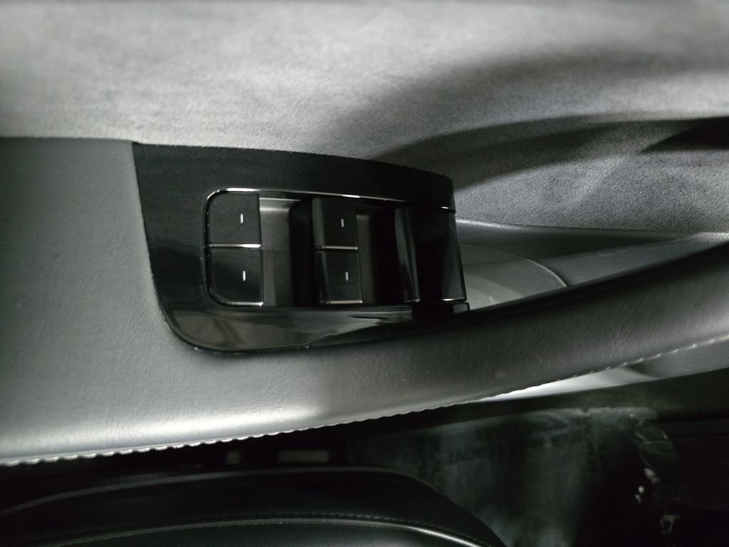 Used 2019  Tesla Standard image 21