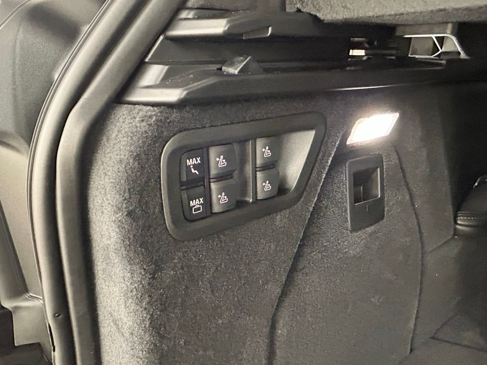 New 2026 0490 BMW xDrive40i image 40