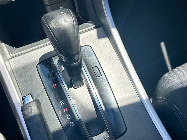 Used 2014 Still Night Pearl Honda Sport image 17