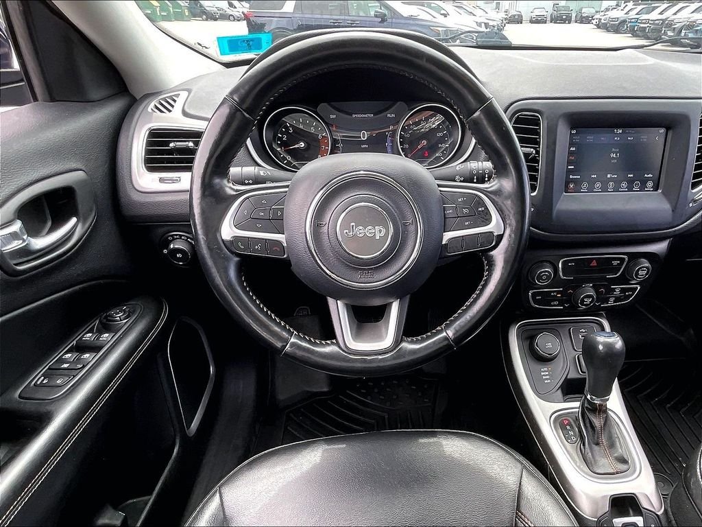 Used 2021 Jazz Blue Pearlcoat Jeep Latitude image 16