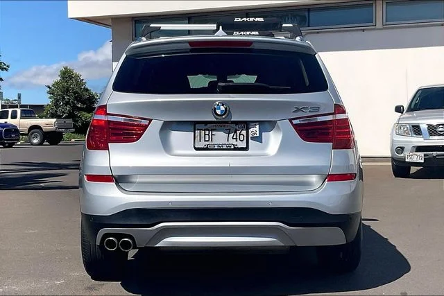 Used 2017 Glacier Silver Metallic BMW sDrive28i image 4
