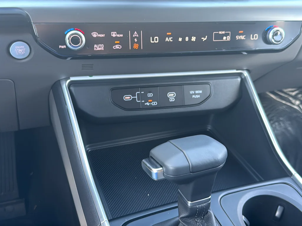 New 2027 Ceramic Silver Kia LXS image 21