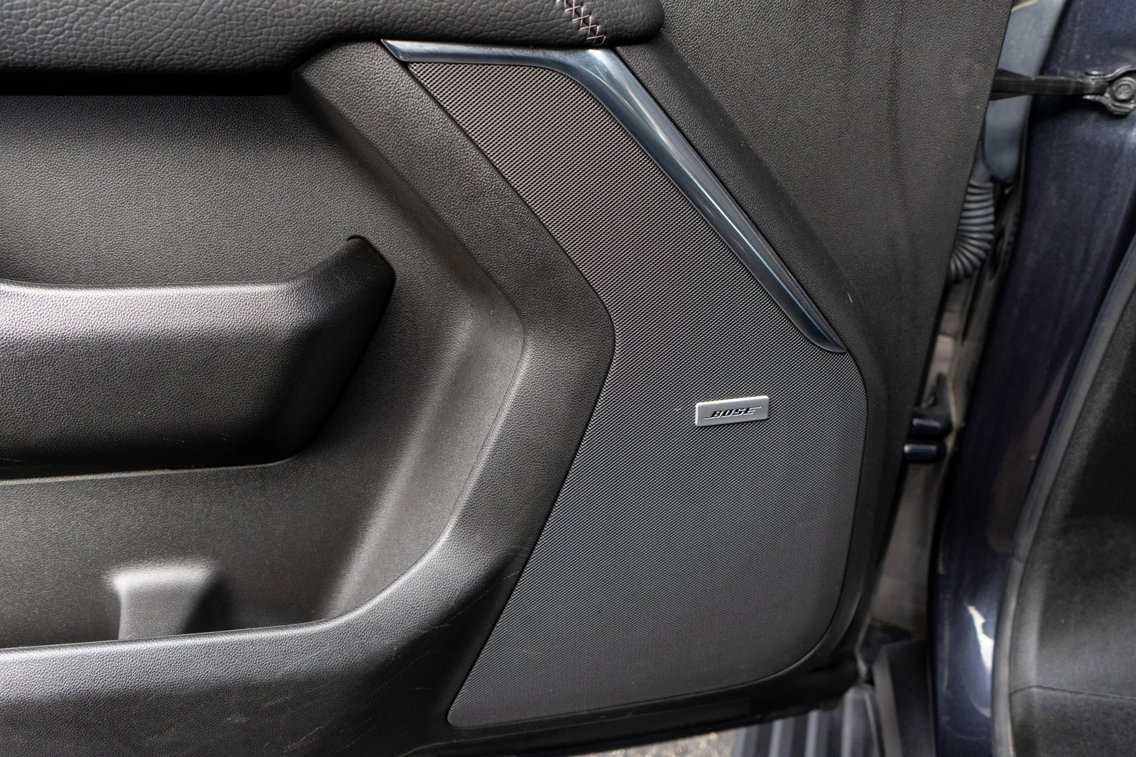Used 2023 Titanium Rush Metallic GMC Denali image 17