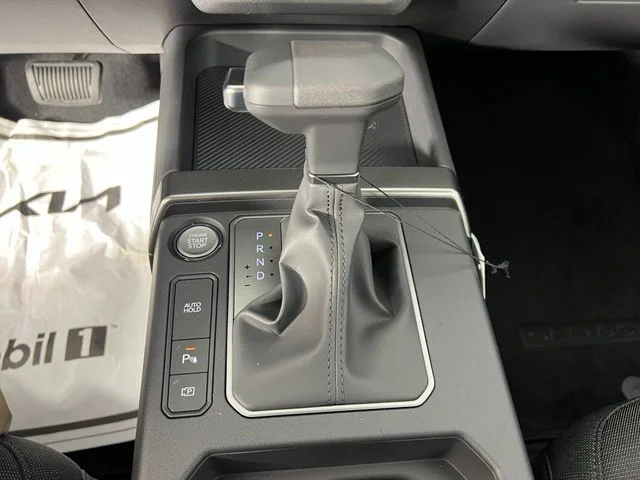 New 2027 White Kia LX image 22