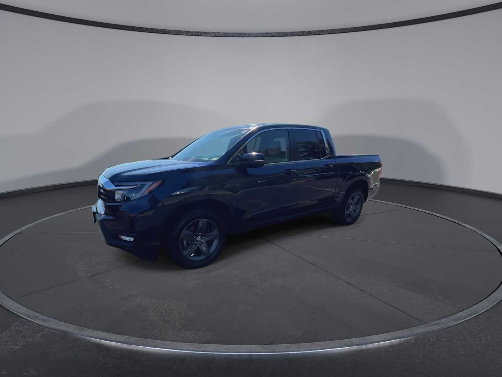 Certified Used 2023 Obsidian Blue Pearl Honda RTL image 4