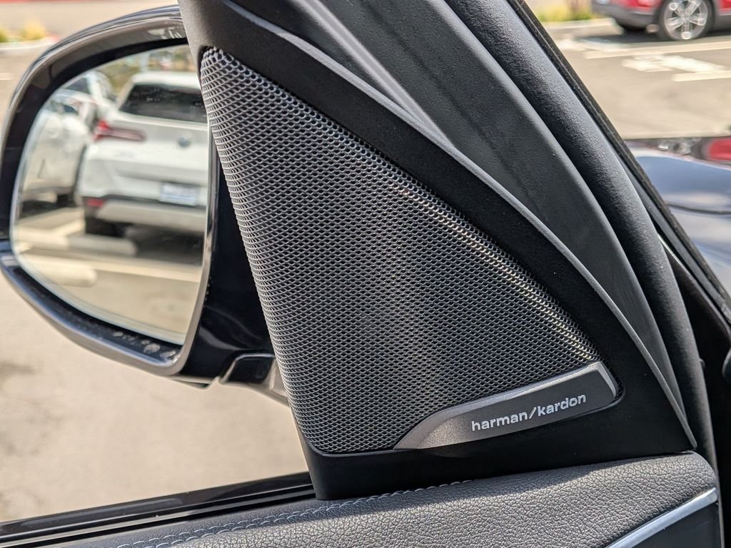 Used 2024 Gray BMW M40i image 10