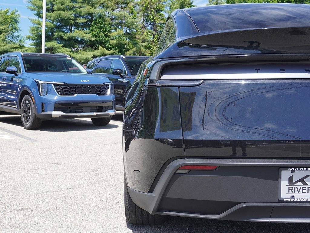 Used 2026 Black Tesla Long Range image 17