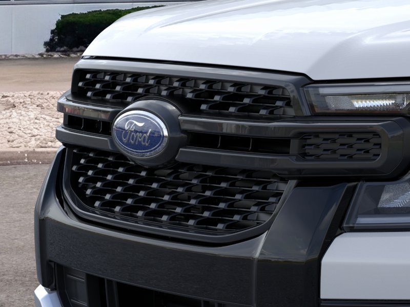New 2026 Oxford White Ford XLT image 30