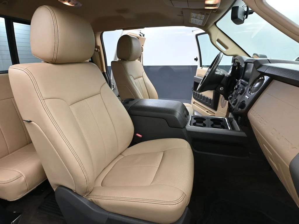 Used 2015 White Ford Lariat image 39