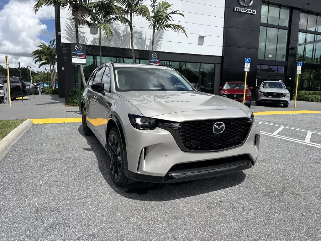 New 2026 Platinum Quartz Mazda 3.3 Turbo S Premium image 7