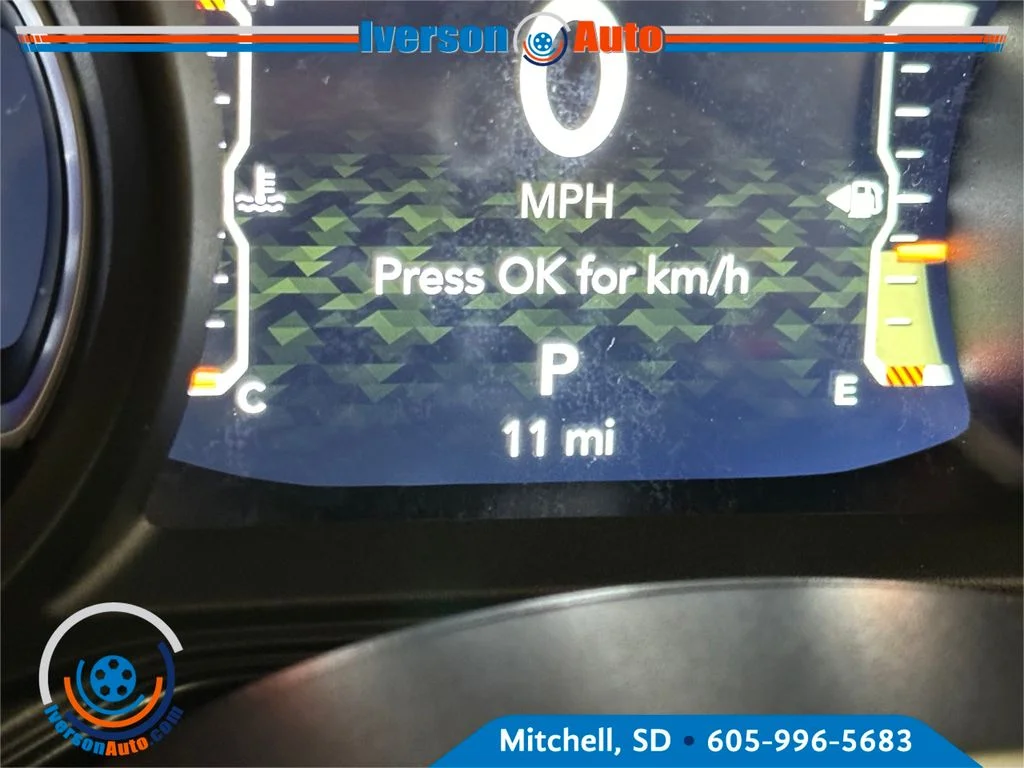 New 2026 Hydro Blue Pearlcoat Jeep Sport RHD image 17