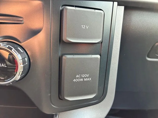 New 2026 Agate Black Metallic Ford XLT image 43