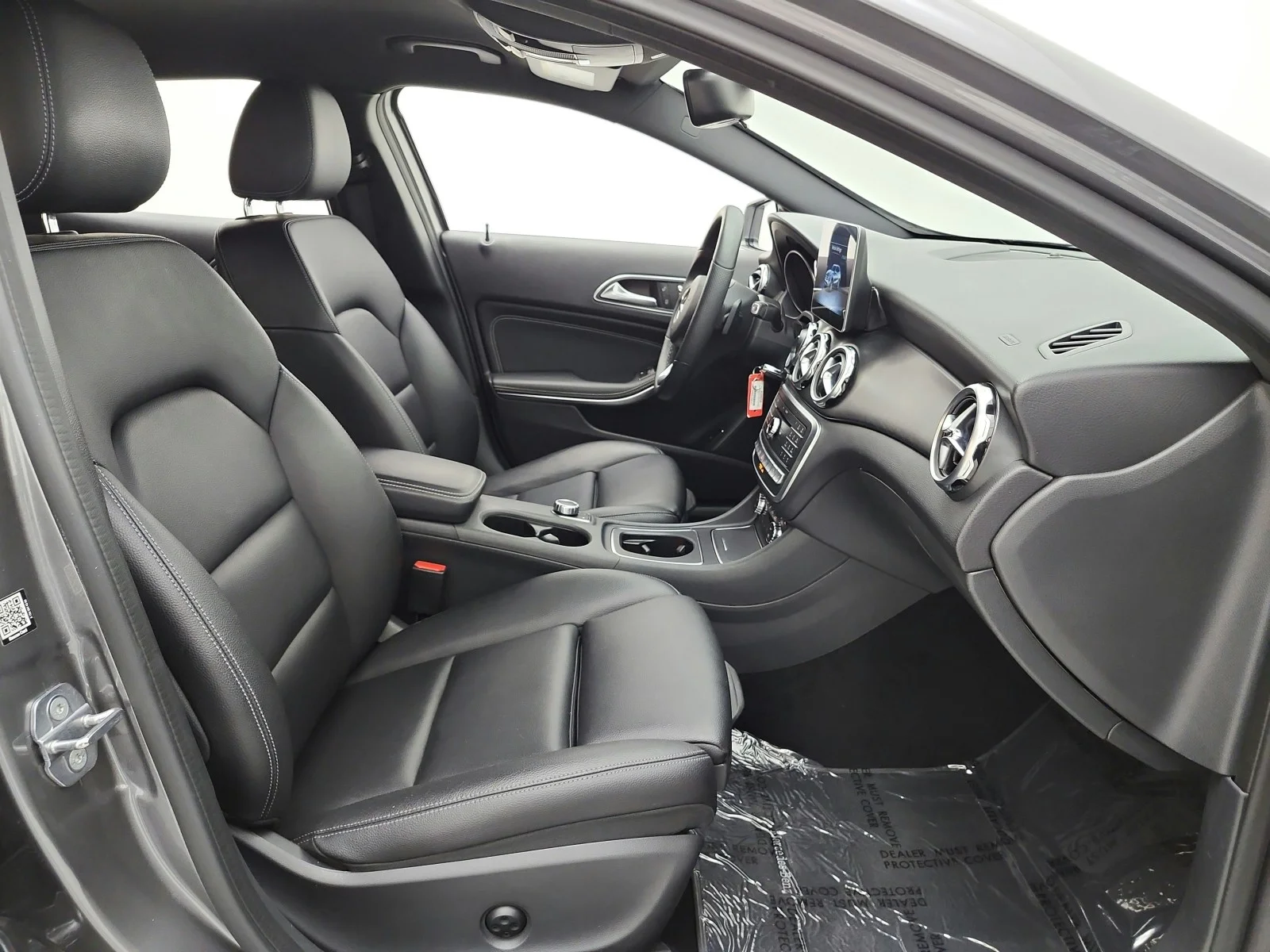 Used 2019 Mountain Grey Metallic Mercedes-Benz GLA 250 4MATIC® SUV image 18