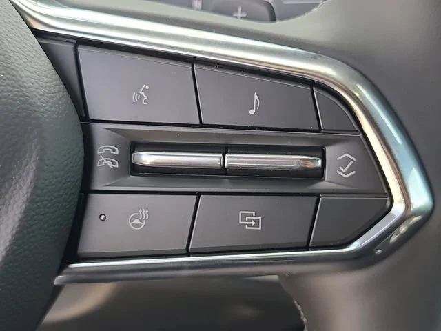 New 2026 Mosaic Black Metallic Chevrolet LT image 21