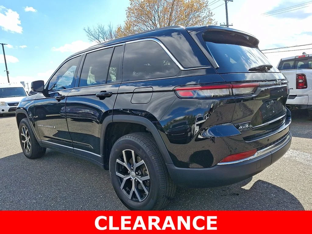 Certified Used 2023 Black Jeep Limited image 4