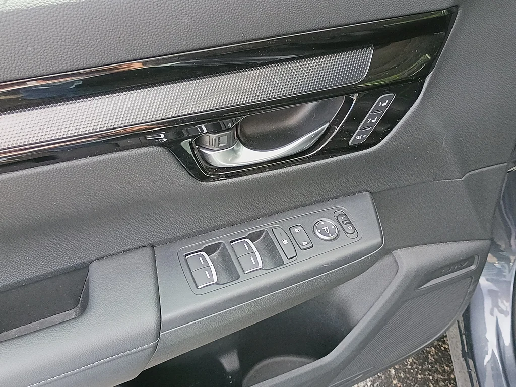 Certified Used 2024 GRAY Honda EX-L image 16