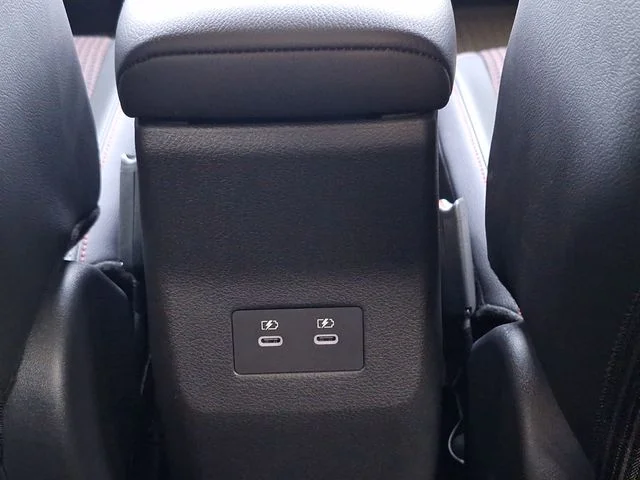 Used 2025 Yellow Nissan SR image 31