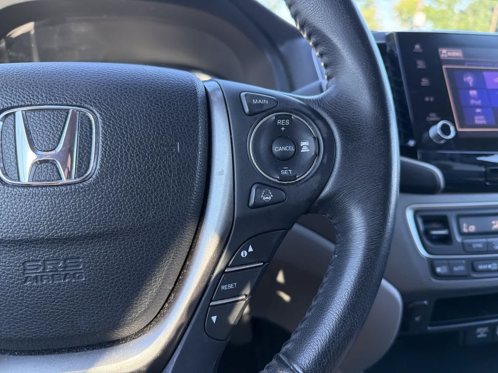 Used 2023 Obsidian Blue Pearl Honda RTL image 17