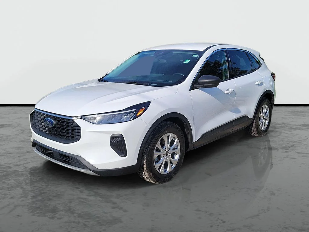 Used 2023 White Ford Active image 5