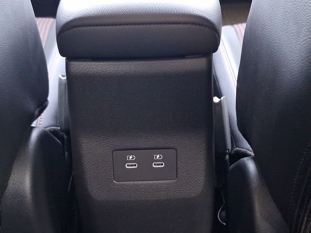 Used 2025 Yellow Nissan SR image 31