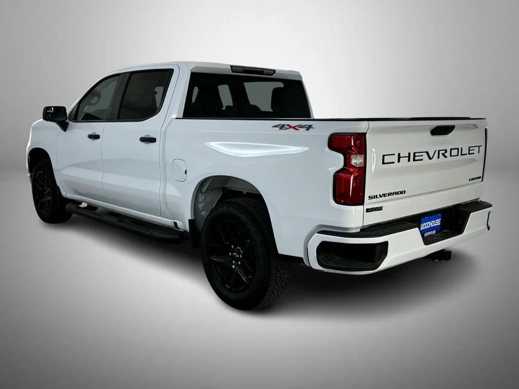 New 2026 Summit White Chevrolet Custom image 7
