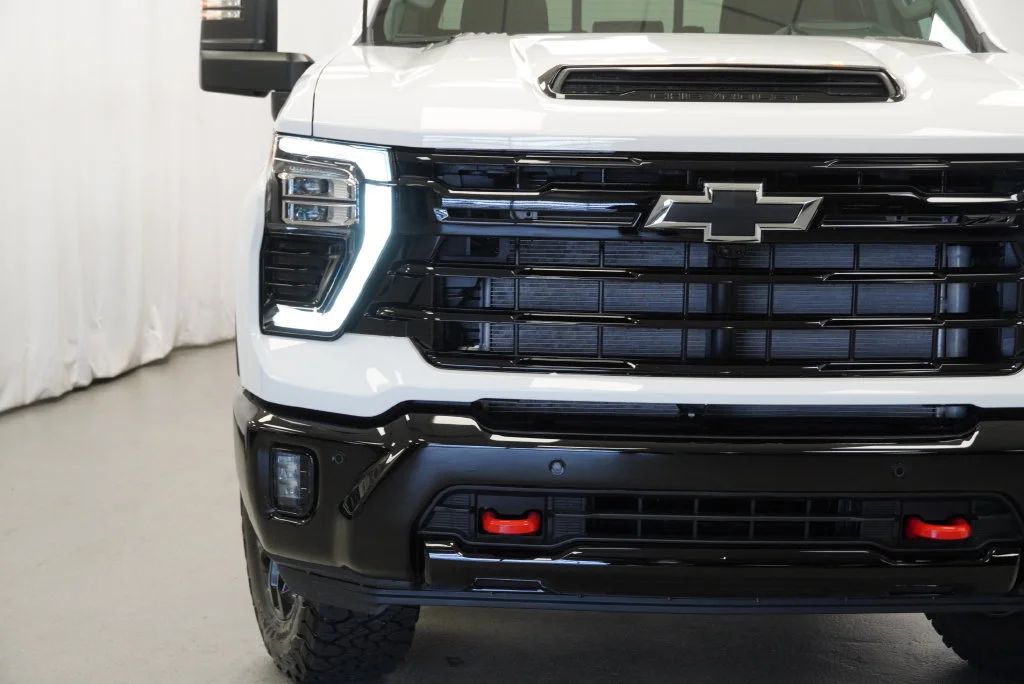 New 2026 Summit White Chevrolet LTZ image 33