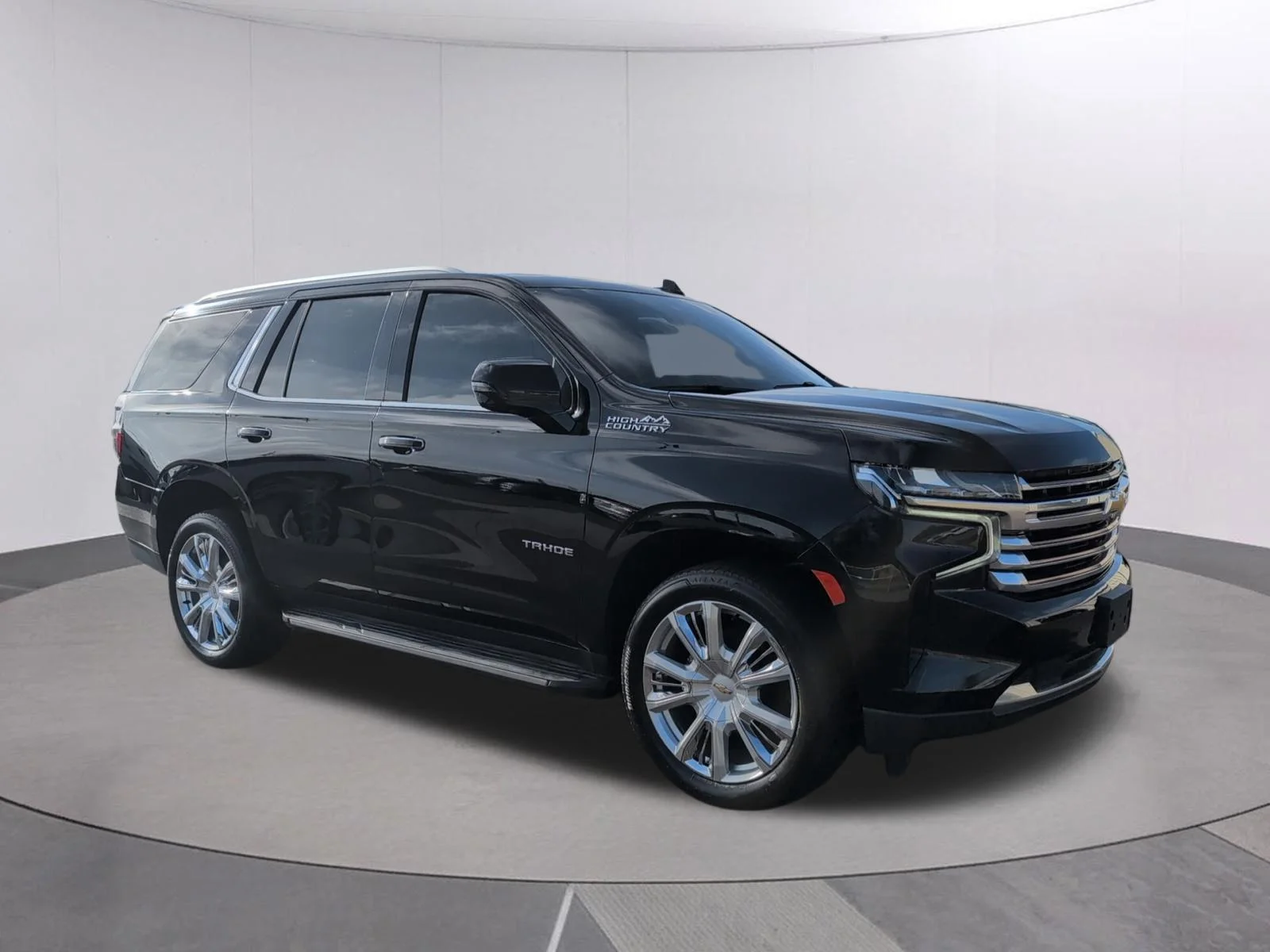 Used 2023 Black Chevrolet High Country image 7