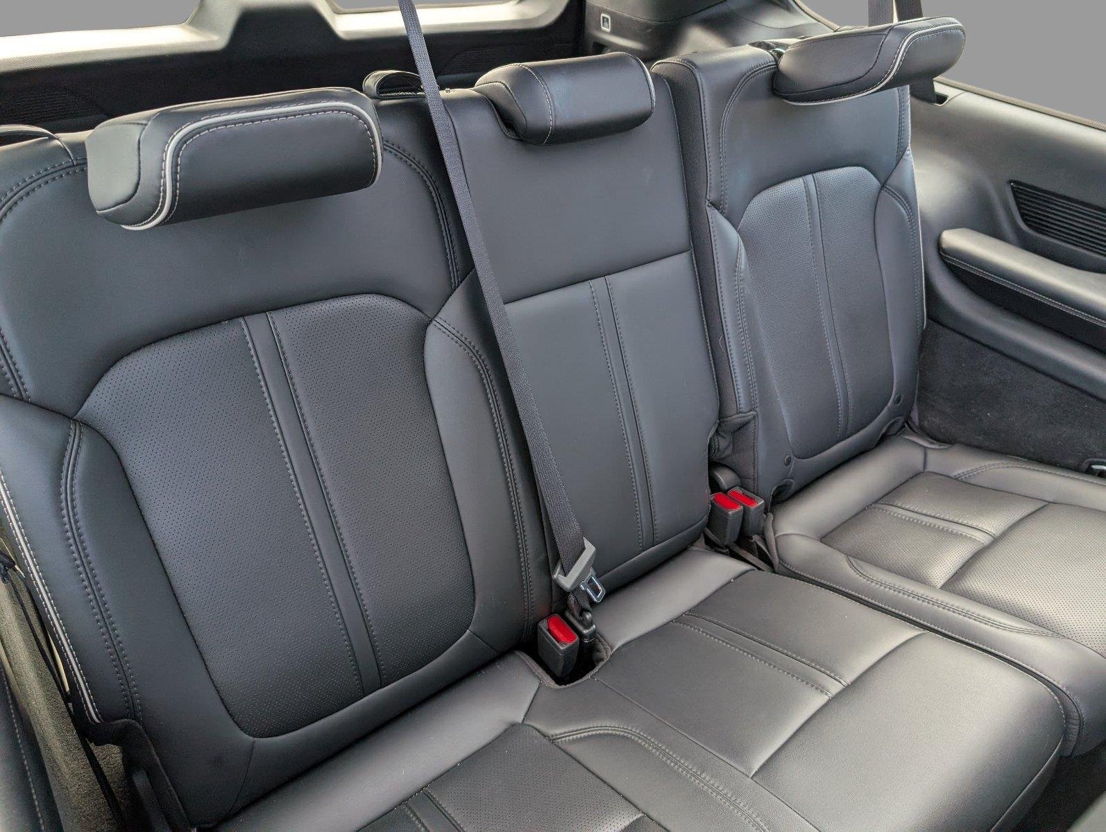 Used 2024 Baltic Gray Metallic Clearcoat Jeep Series II image 40