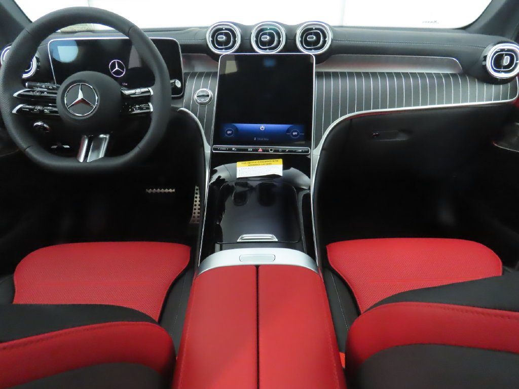 Used 2026 Obsidian Black Metallic Mercedes-Benz GLC 300 image 14