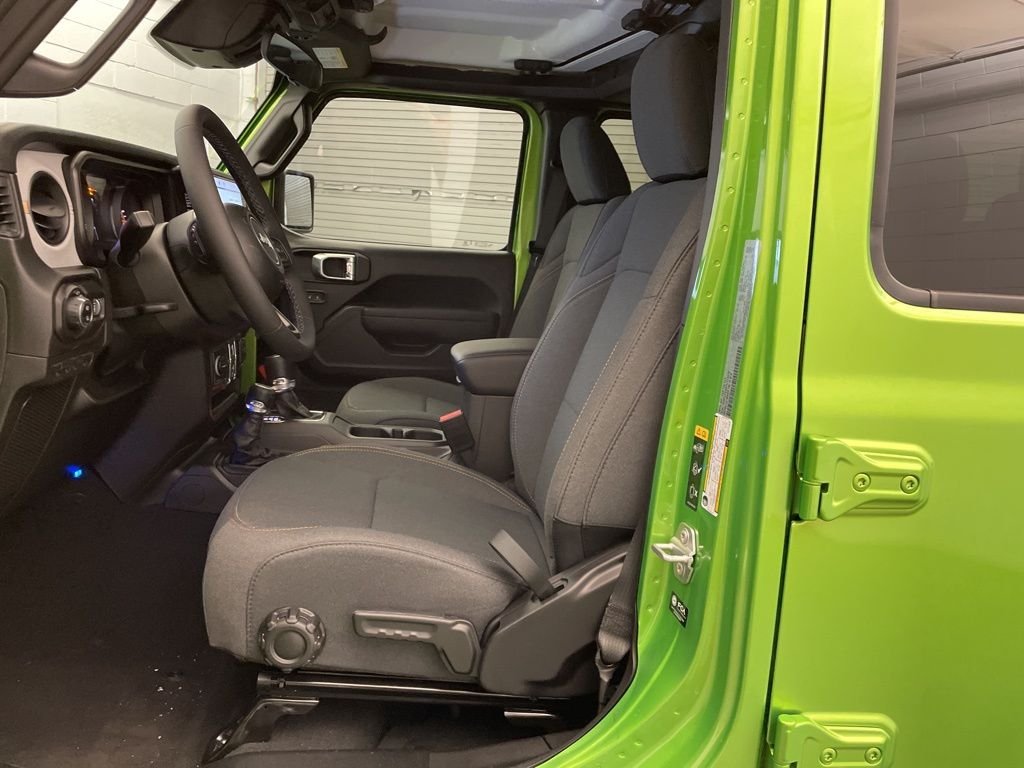 New 2026 Mojito Exterior Paint Jeep Sport S image 14