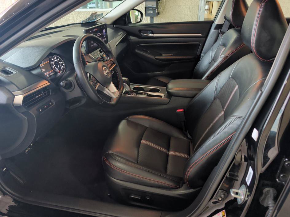 Used 2026 Super Black Nissan SR image 8