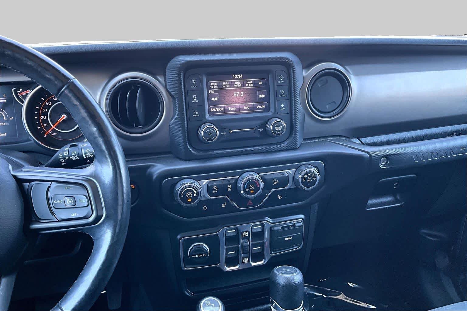 Used 2020 Granite Crystal Metallic Clearcoat Jeep Sport S image 7
