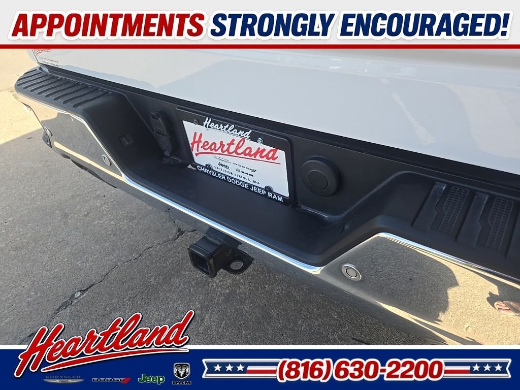 Used 2022 White Chevrolet LTZ image 26