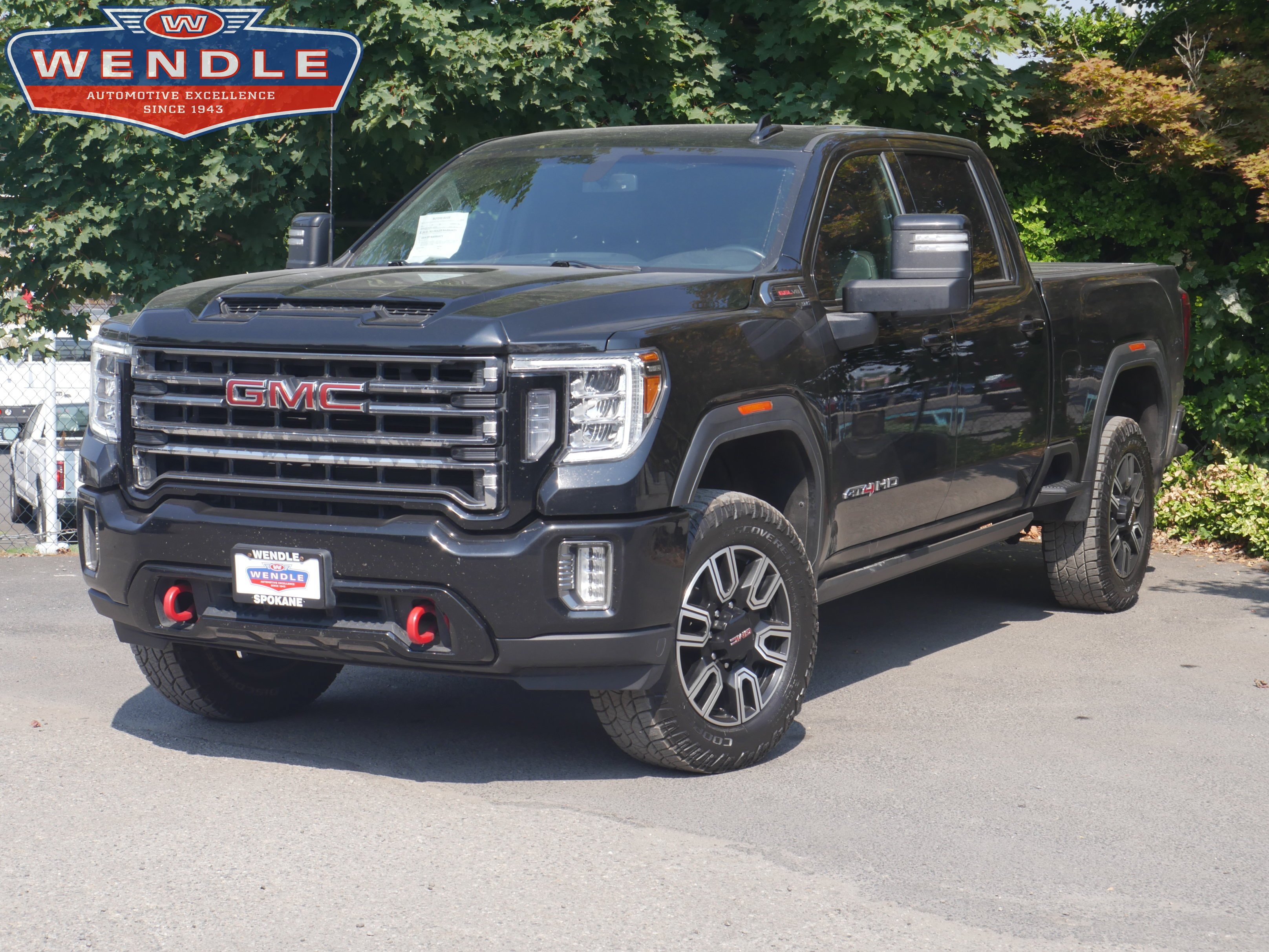 Used 2022 Onyx Black GMC AT4 image 1