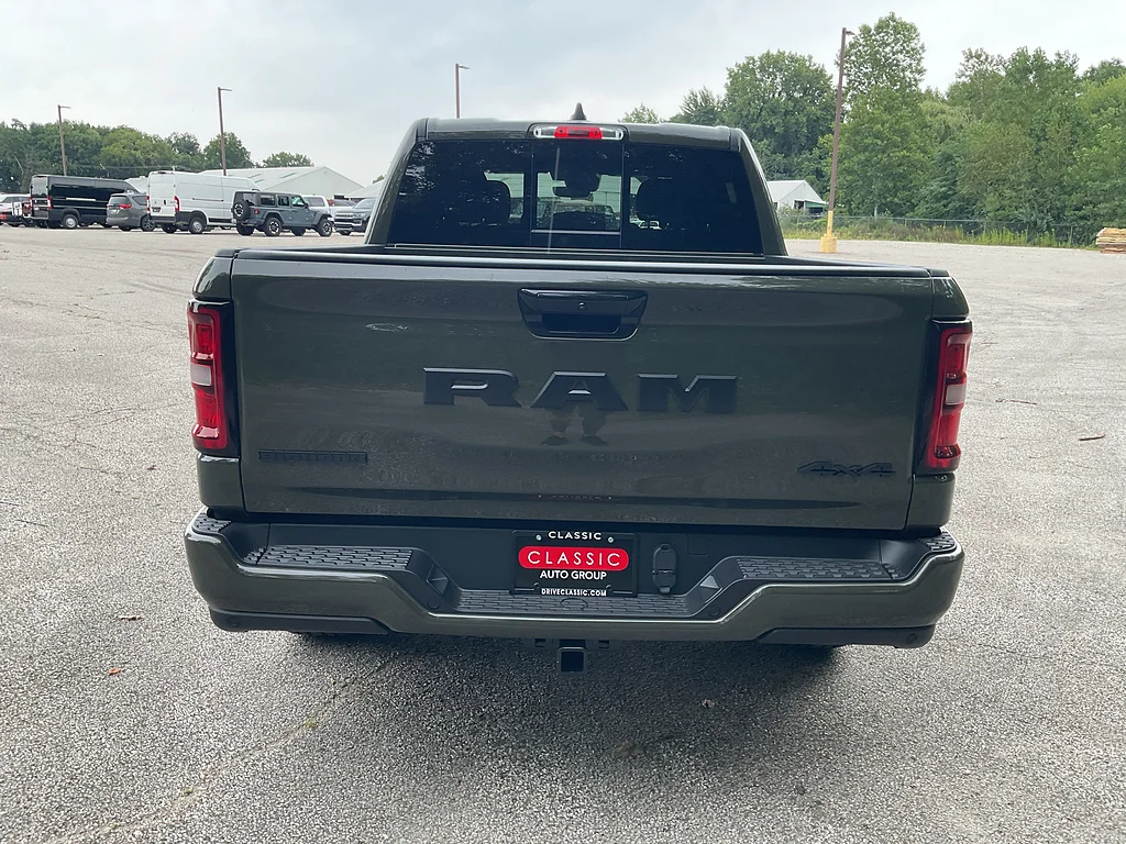 New 2026 Tank RAM Big Horn Crew Cab 4x4 5
