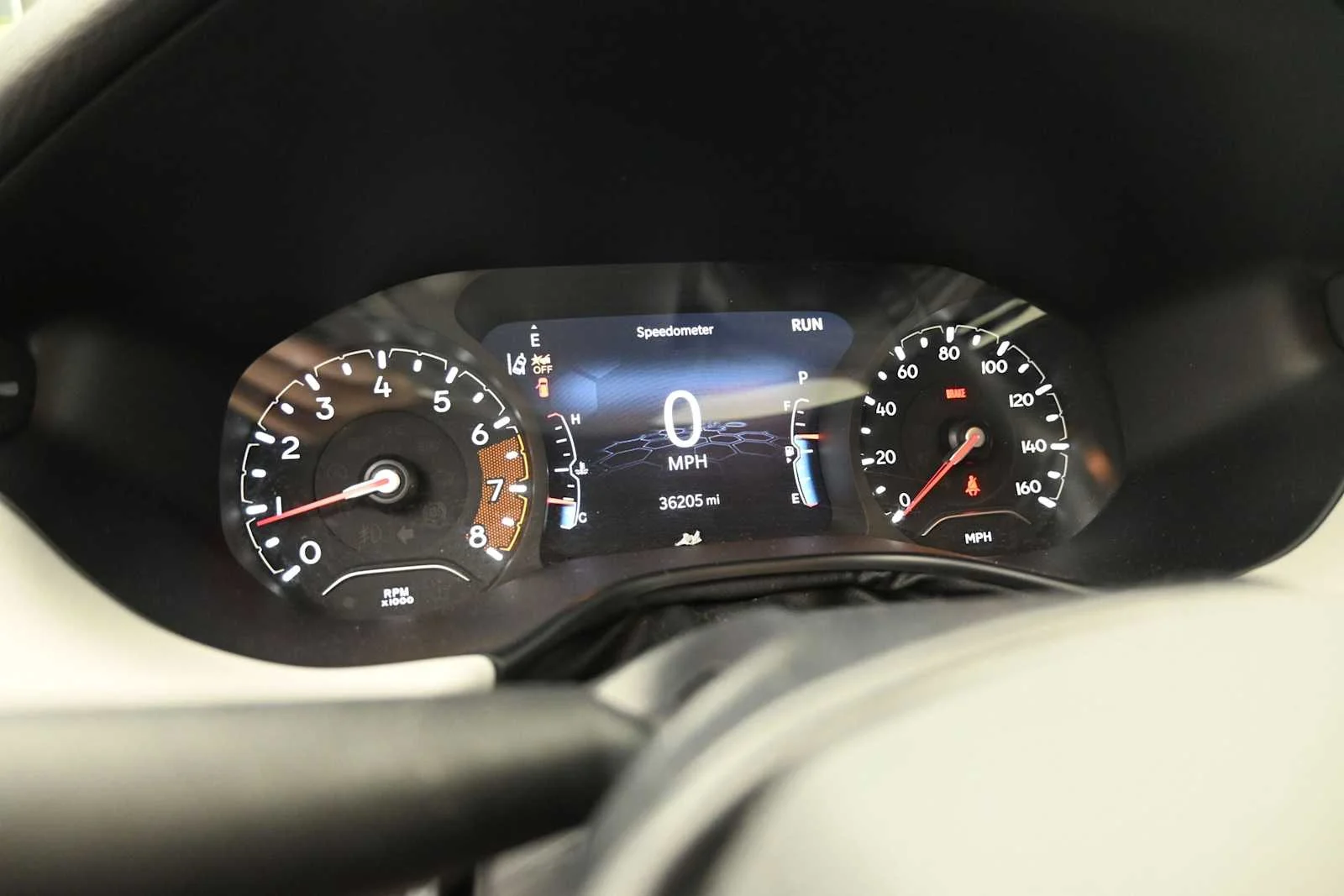 Used 2022 Diamond Black Crystal Pearlcoat Jeep Limited image 7