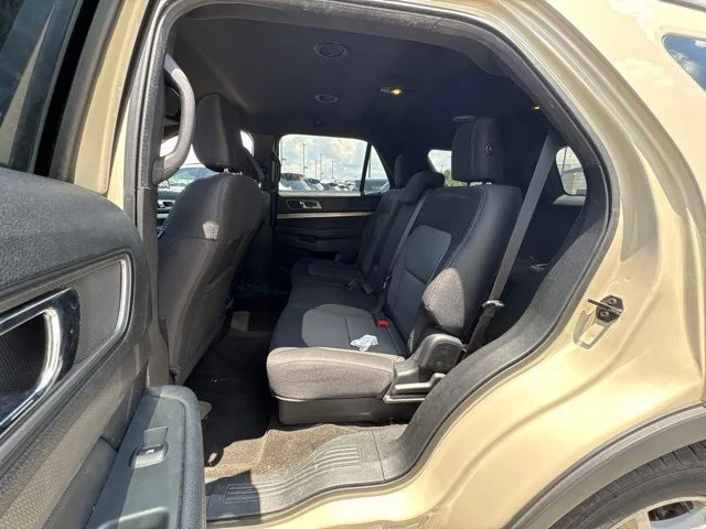 Used 2018 Silver Ford XLT image 12