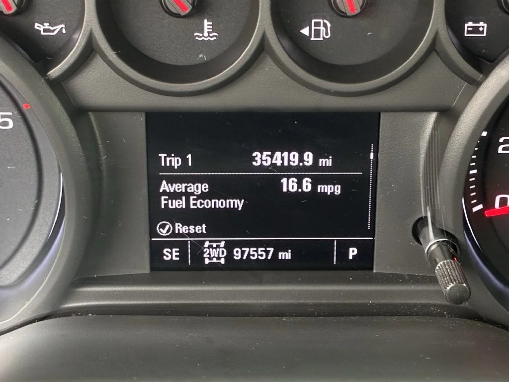 Used 2021 SILVER ICE METALLIC Chevrolet Custom image 32