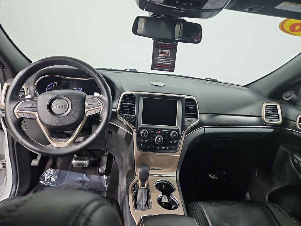 Used 2016 White Jeep Limited image 13