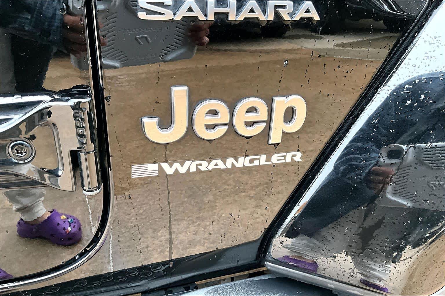 Used 2023 Black Clearcoat Jeep Sahara image 12