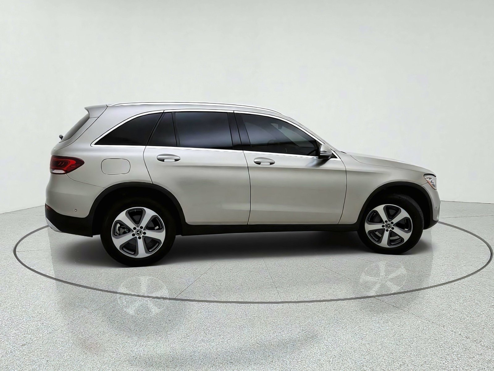 Used 2021 Mojave Silver Metallic Mercedes-Benz GLC 300 image 7