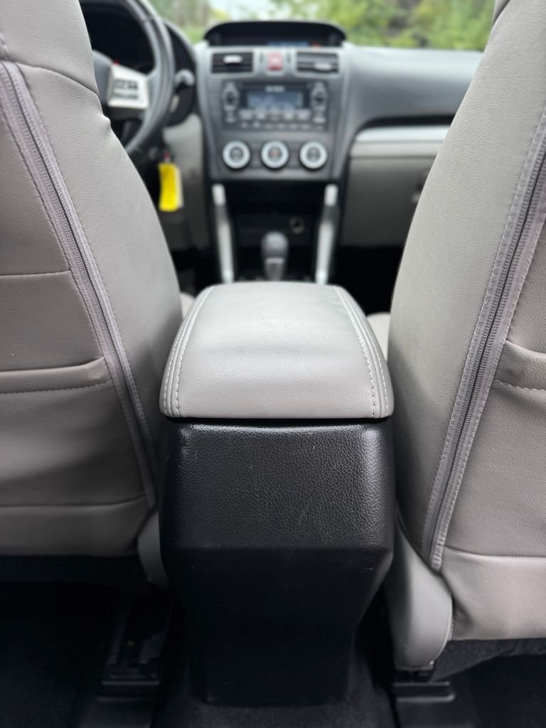 Used 2014 Dark Gray Metallic Subaru 2.5i Limited image 27